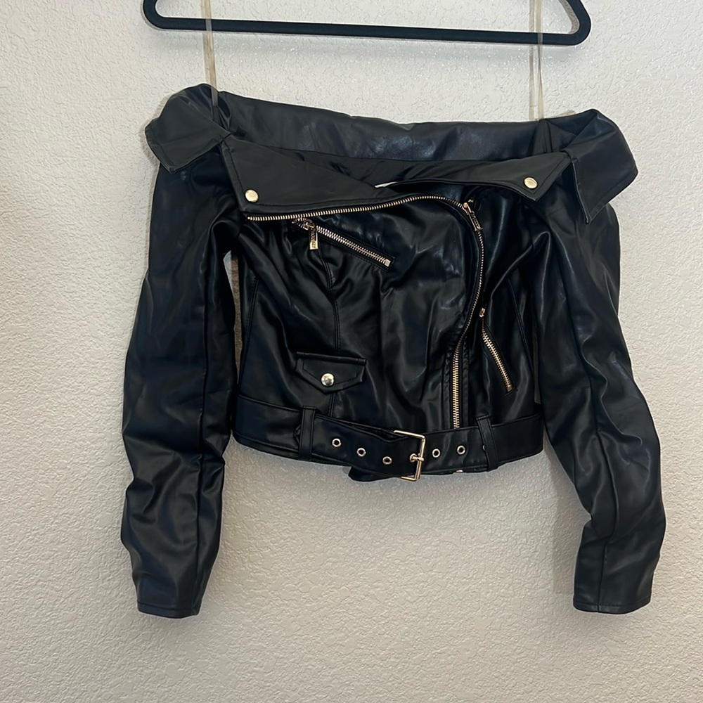House of CB Romera black off the shoulder vegan leather jacket size XS NWT